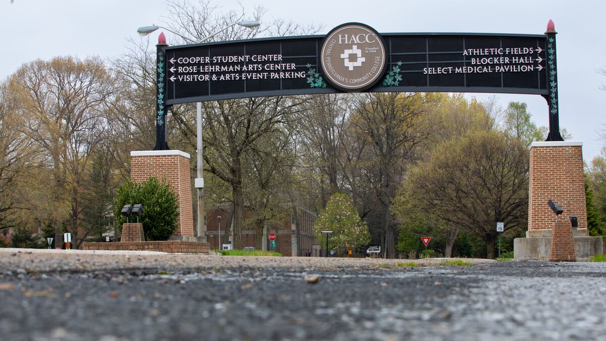 Harrisburg Entrance Logo Image